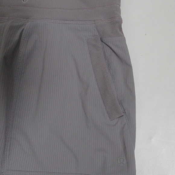 Lululemon Women's Studio Pant III (Regular) Fossil Swift Size 6 - Picture 6 of 12